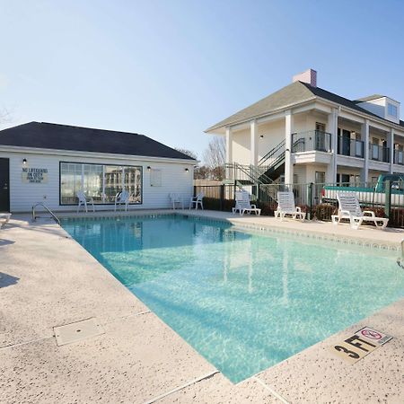 Baymont By Wyndham Gaffney Hotel Екстериор снимка
